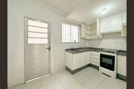 Apartamento para alugar com 67m², 2 quartos e 1 vagaCozinha