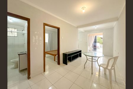 Apartamento para alugar com 67m², 2 quartos e 1 vagaSala