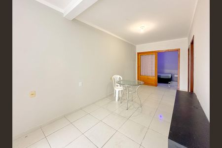 Apartamento para alugar com 67m², 2 quartos e 1 vagaSala