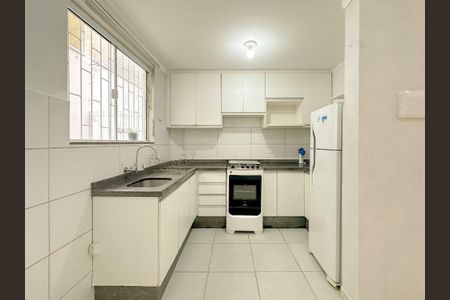 Apartamento para alugar com 67m², 2 quartos e 1 vagaCozinha
