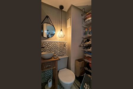 Apartamento à venda com 100m², 2 quartos e 1 vaga Apartamento à venda com 100m², 2 quartos e 1 vagaLavabo