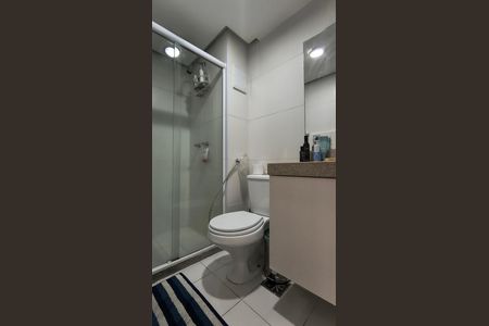 Apartamento à venda com 100m², 2 quartos e 1 vaga Apartamento à venda com 100m², 2 quartos e 1 vagaBanheiro da Suíte