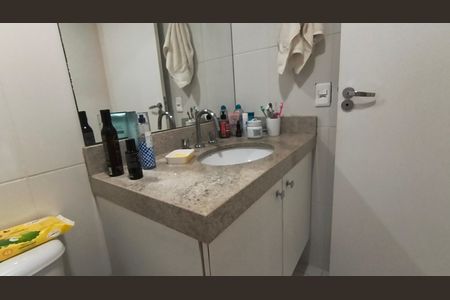 Banheiro da Suíte  de apartamento à venda com 2 quartos, 100m² em Recreio dos Bandeirantes, Rio de Janeiro