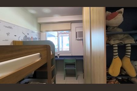 Apartamento à venda com 100m², 2 quartos e 1 vaga Apartamento à venda com 100m², 2 quartos e 1 vagaQuarto
