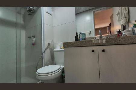 Apartamento à venda com 100m², 2 quartos e 1 vaga Apartamento à venda com 100m², 2 quartos e 1 vagaBanheiro da Suíte