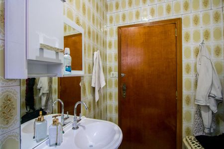 Casa à venda com 279m², 4 quartos e 5 vagasCasa 1 - Banheiro