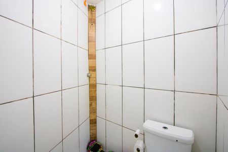 Casa à venda com 279m², 4 quartos e 5 vagasCasa 2 - Banheiro social 2