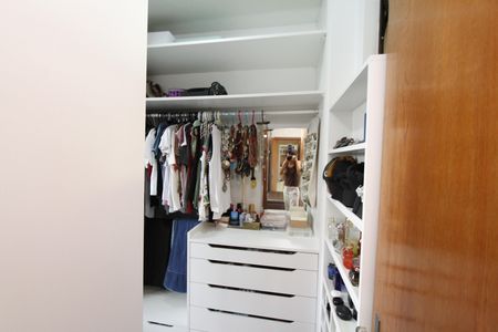Apartamento à venda com 168m², 4 quartos e 2 vagasCloset da suíte