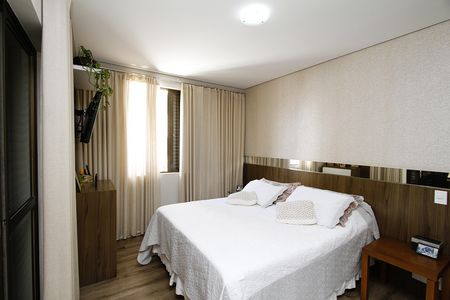 Apartamento à venda com 168m², 4 quartos e 2 vagasQuarto 3 - Suíte