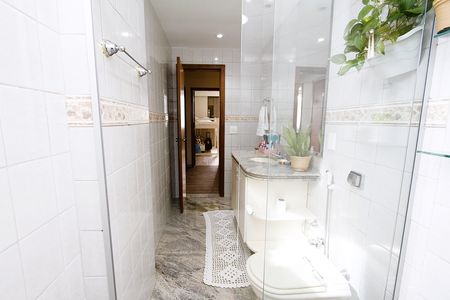 Apartamento à venda com 168m², 4 quartos e 2 vagasBanheiro Social