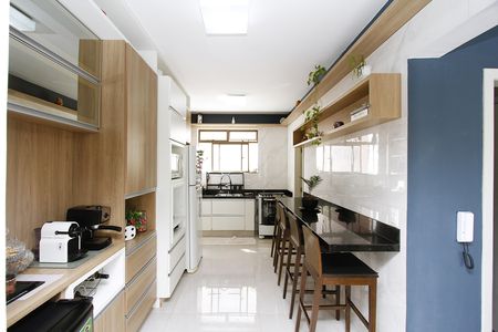 Apartamento à venda com 168m², 4 quartos e 2 vagasCozinha