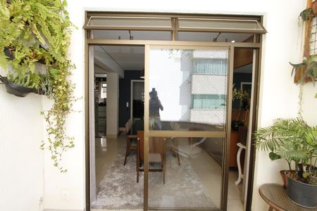 Apartamento à venda com 168m², 4 quartos e 2 vagasVaranda da Sala