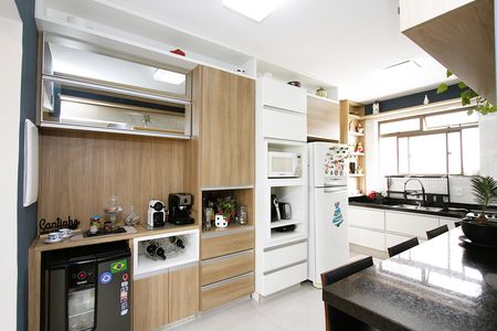 Apartamento à venda com 168m², 4 quartos e 2 vagasCozinha