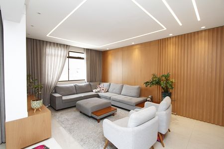 Apartamento à venda com 168m², 4 quartos e 2 vagasSala