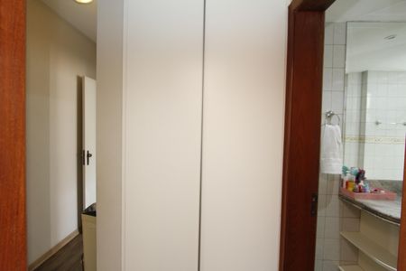 Apartamento à venda com 168m², 4 quartos e 2 vagasCorredor