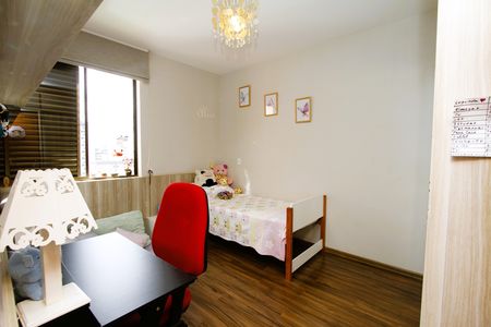 Apartamento à venda com 168m², 4 quartos e 2 vagasQuarto 2