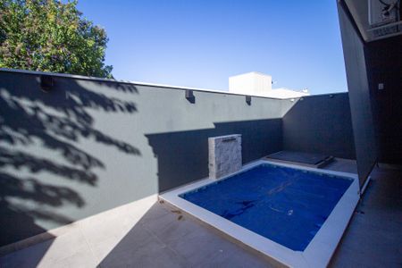 Casa de condomínio para alugar com 115m², 3 quartos e 3 vagas Casa de condomínio para alugar com 115m², 3 quartos e 3 vagasArea Externa