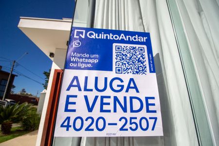 Casa de condomínio para alugar com 115m², 3 quartos e 3 vagas Casa de condomínio para alugar com 115m², 3 quartos e 3 vagasFachada
