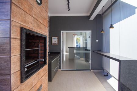 Casa de condomínio para alugar com 115m², 3 quartos e 3 vagas Casa de condomínio para alugar com 115m², 3 quartos e 3 vagasÁrea gourmet