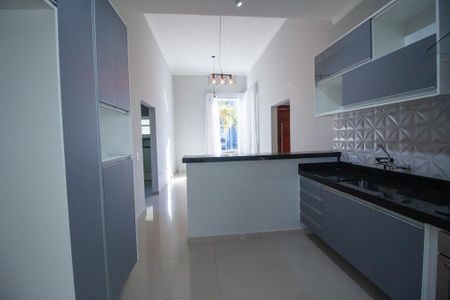 Casa de condomínio para alugar com 115m², 3 quartos e 3 vagas Casa de condomínio para alugar com 115m², 3 quartos e 3 vagasCozinha