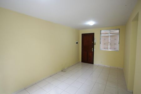 Sala de apartamento para alugar com 2 quartos, 53m² em Taquara, Rio de Janeiro