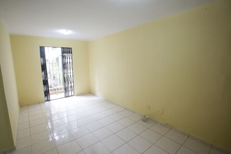 Sala de apartamento para alugar com 2 quartos, 53m² em Taquara, Rio de Janeiro