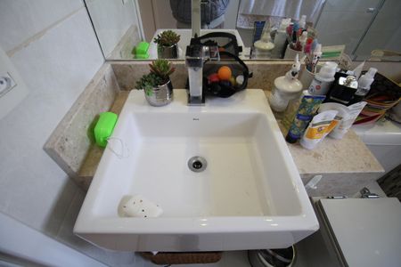 Apartamento à venda com 48m², 2 quartos e 1 vagaBanheiro 