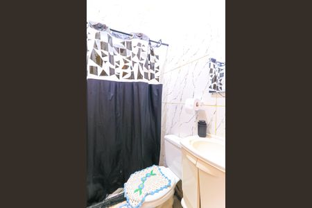 Casa para alugar com 70m², 2 quartos e 1 vaga Casa para alugar com 70m², 2 quartos e 1 vagaBanheiro