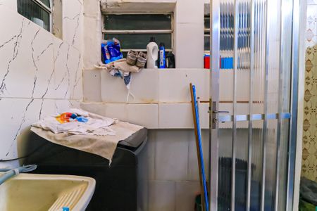 Casa para alugar com 70m², 2 quartos e 1 vaga Casa para alugar com 70m², 2 quartos e 1 vagaÁrea de Serviço