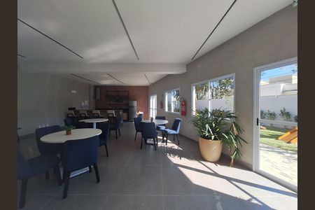 Apartamento para alugar com 74m², 2 quartos e 1 vaga