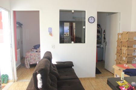Casa para alugar com 56m², 2 quartos e 1 vagaSala