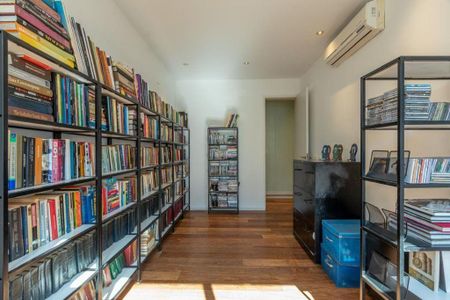 Apartamento à venda com 250m², 3 quartos e 1 vaga
