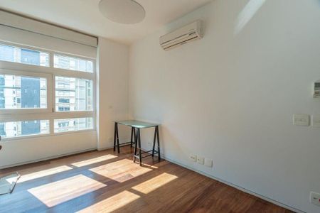 Apartamento à venda com 250m², 3 quartos e 1 vaga
