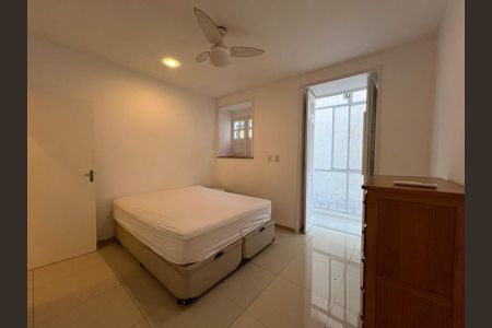 Apartamento à venda com 109m², 3 quartos e sem vaga