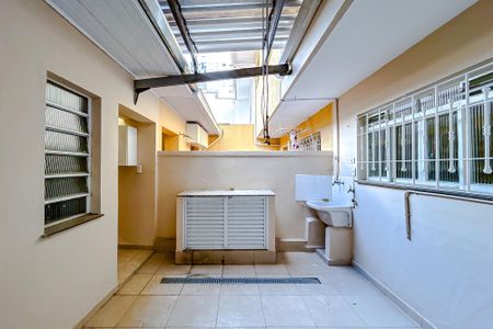 Casa para alugar com 110m², 3 quartos e 1 vagaÁrea de Serviço