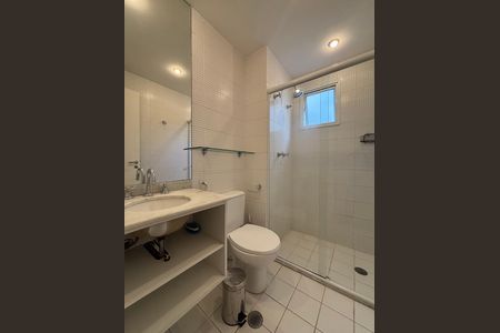 Apartamento para alugar com 56m², 1 quarto e 1 vaga Apartamento para alugar com 56m², 1 quarto e 1 vagaBanheiro da Suíte