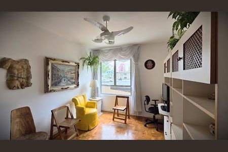 Apartamento à venda com 44m², 1 quarto e 1 vaga