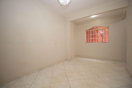 Casa para alugar com 300m², 4 quartos e 3 vagas Casa para alugar com 300m², 4 quartos e 3 vagasSala 2