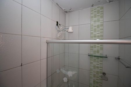 Casa para alugar com 300m², 4 quartos e 3 vagas Casa para alugar com 300m², 4 quartos e 3 vagasBanheiro da Suíte 1