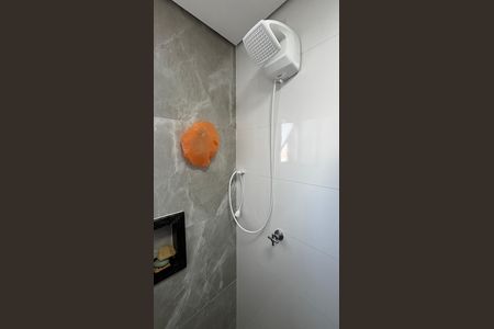 Apartamento para alugar com 61m², 2 quartos e 1 vaga Apartamento para alugar com 61m², 2 quartos e 1 vagaBanheiro da Suíte