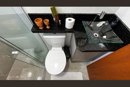 Apartamento para alugar com 61m², 2 quartos e 1 vaga Apartamento para alugar com 61m², 2 quartos e 1 vagaBanheiro da Suíte
