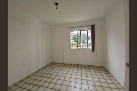 Apartamento para alugar com 120m², 3 quartos e 1 vaga Apartamento para alugar com 120m², 3 quartos e 1 vagaQuarto