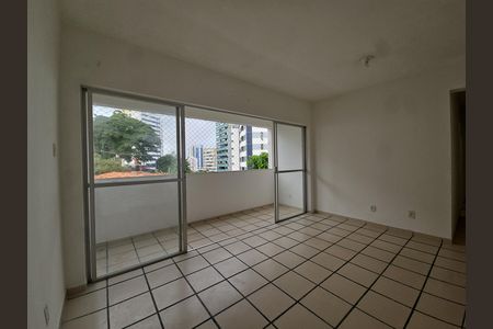 SALA de apartamento para alugar com 3 quartos, 120m² em Itaigara, Salvador