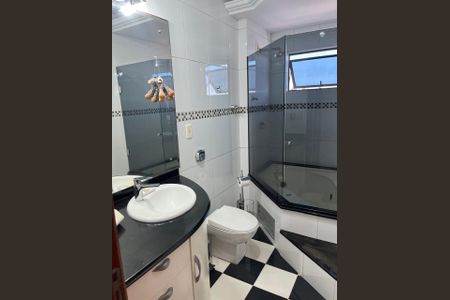 Apartamento à venda com 311m², 3 quartos e 2 vagas Apartamento à venda com 311m², 3 quartos e 2 vagasBanheiro