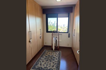 Apartamento à venda com 311m², 3 quartos e 2 vagas Apartamento à venda com 311m², 3 quartos e 2 vagasQuarto