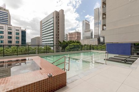 Studio para alugar com 25m², 1 quarto e sem vaga Studio para alugar com 25m², 1 quarto e sem vagaPiscina