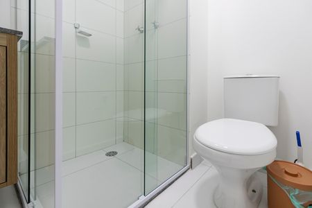 Studio para alugar com 25m², 1 quarto e sem vaga Studio para alugar com 25m², 1 quarto e sem vagaBanheiro