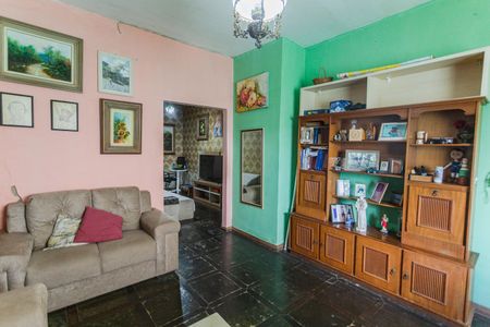 Casa à venda com 360m², 4 quartos e 5 vagas Casa à venda com 360m², 4 quartos e 5 vagasSala 1