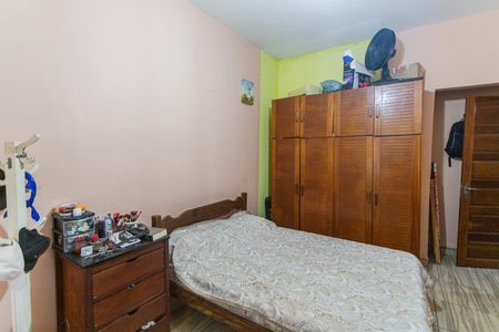 Casa à venda com 360m², 4 quartos e 5 vagas Casa à venda com 360m², 4 quartos e 5 vagasQuarto 2