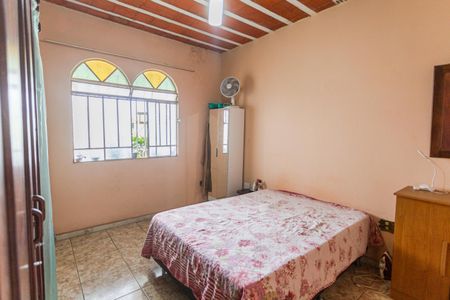Casa à venda com 360m², 4 quartos e 5 vagas Casa à venda com 360m², 4 quartos e 5 vagasSuíte